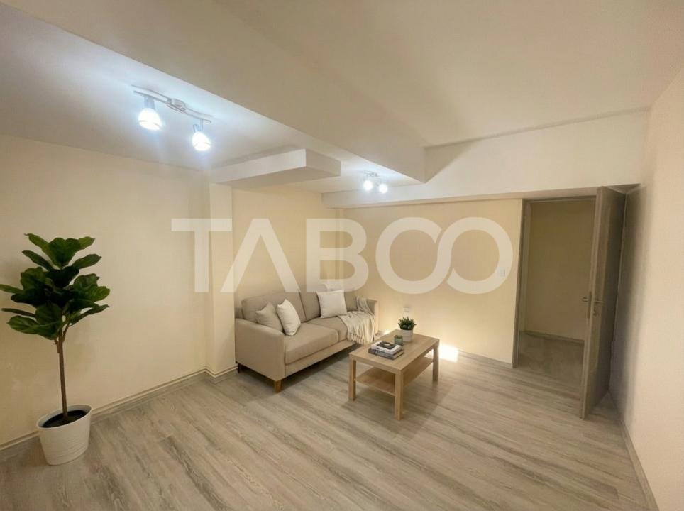 Garsoniera decomandata  renovata 32 mp utili in Sibiu