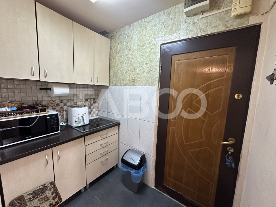 Garsoniera mobilata si utilata la etaj 2 zona Broscarie Sibiu