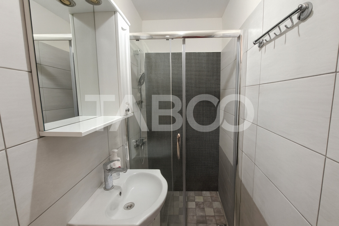 Garsoniera renovata de vanzare mobilata utilata  strada Ocnei