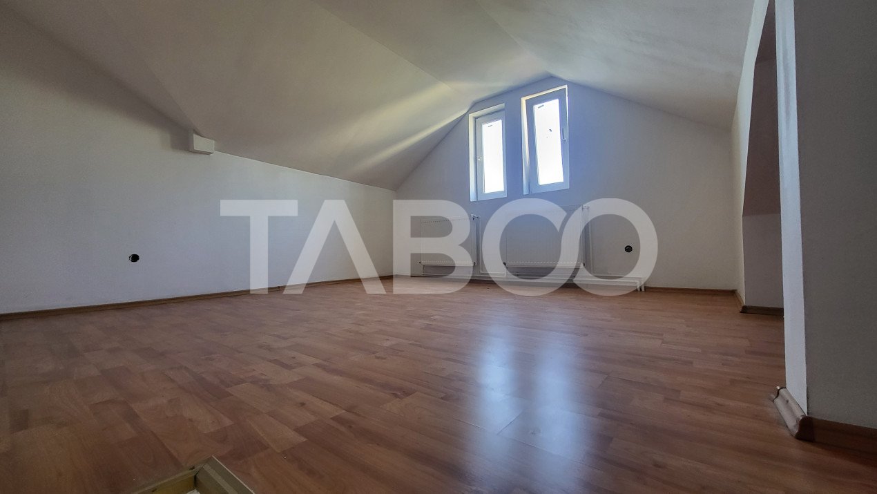 Mansarda cu 2 camere 48 mpu de vanzare in Sibiu zona Rahovei