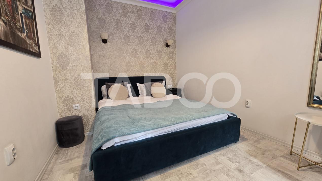 OPORTUNITATE INVESTITIE - 2 Garsoniere de vanzare in Centrul Istoric