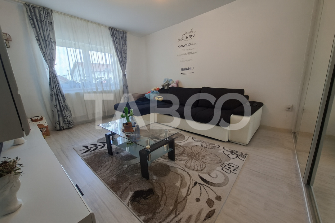 Pret mic satisfactie mare- Apartament 2 camere si pod de depozitare