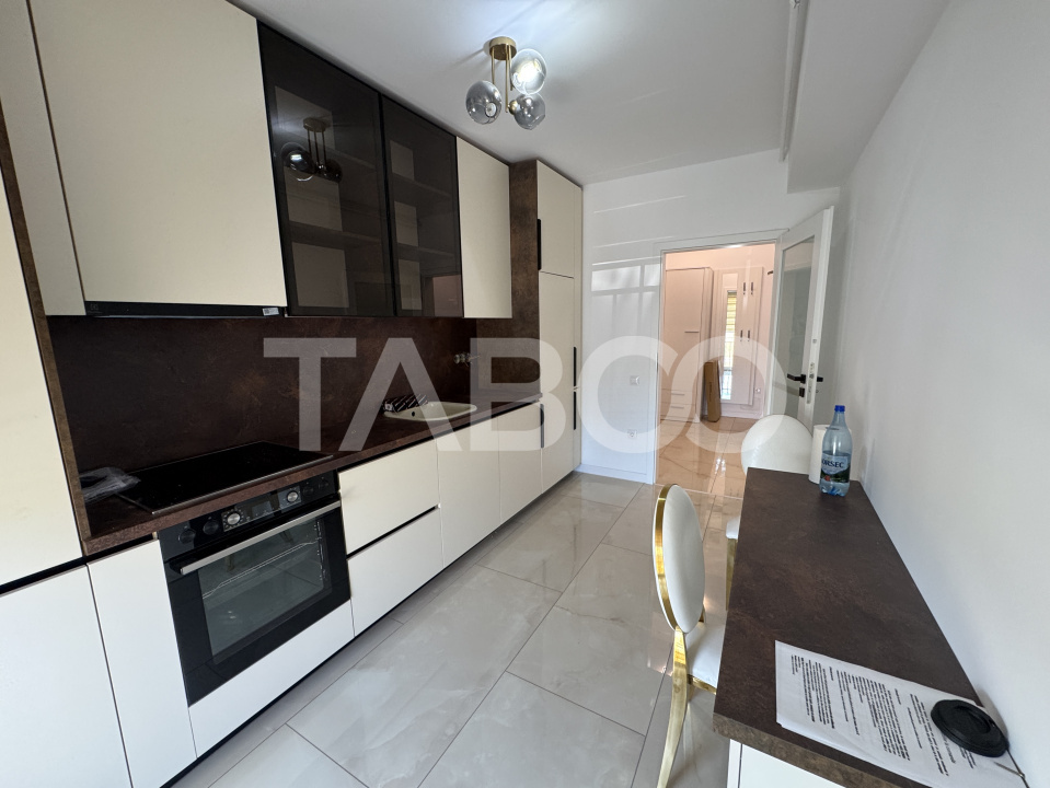 Prima inchiriere-Apartament decomandat 2 camere parcare Doamna Stanca
