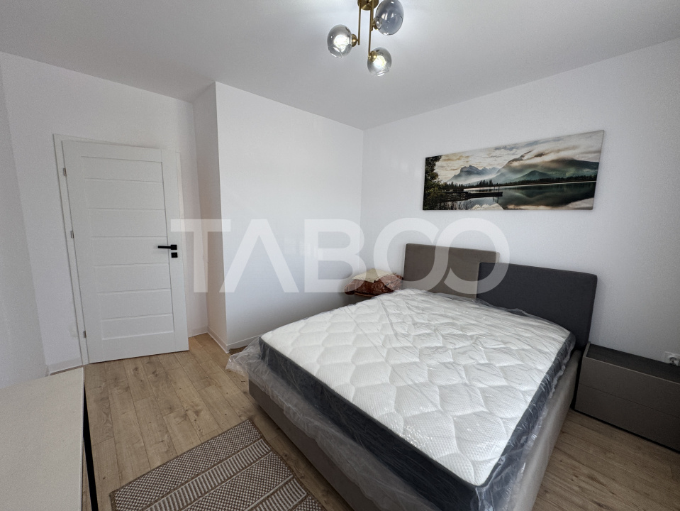 Prima inchiriere-Apartament decomandat 2 camere parcare Doamna Stanca