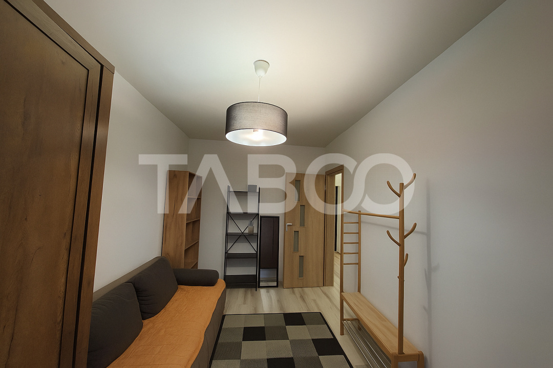 Super apartament la parter inalt -3 camere balcon si parcare proprie